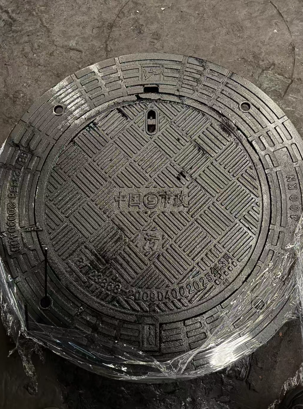 盱眙球墨铸铁防沉降井盖展示